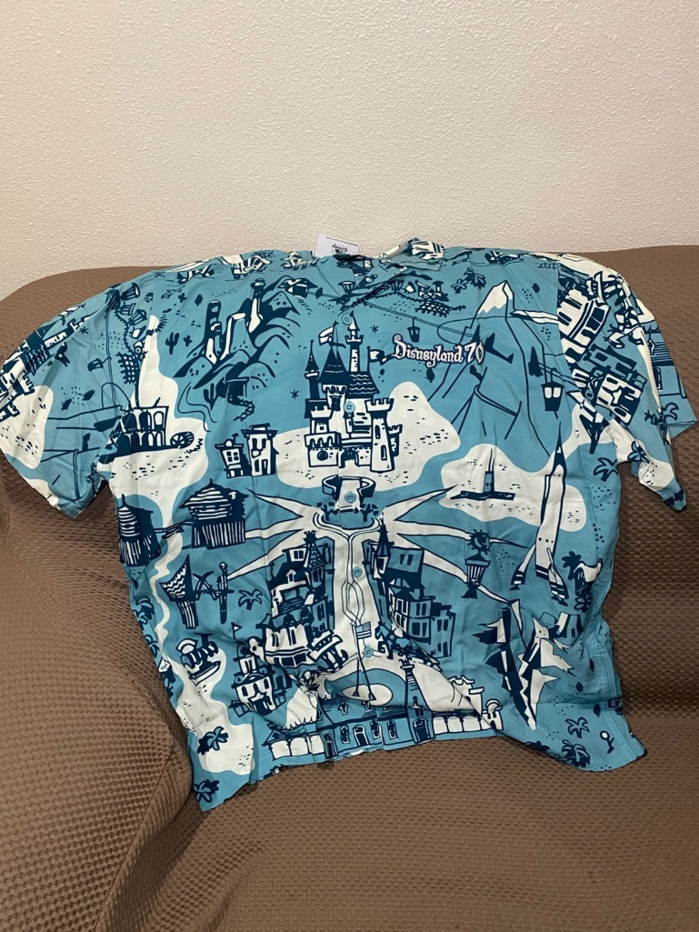 Disneyland 70th Vault Collection Button Up Shirt XL Disney Parks NEW Main Street